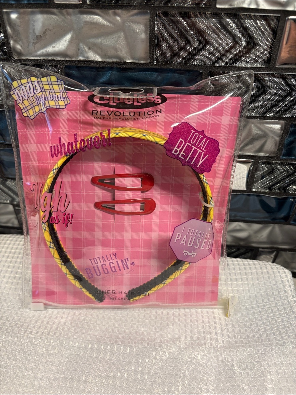Makeup Revolution Kids Yellow & Black Braided Headband with Pink Clips